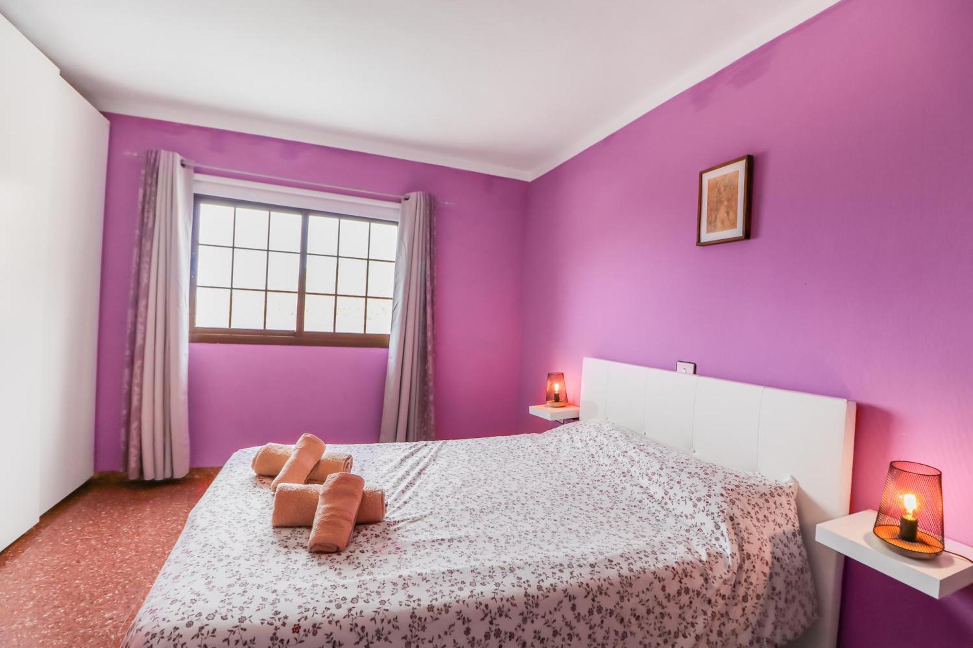 Double Bed 2-br Apartment